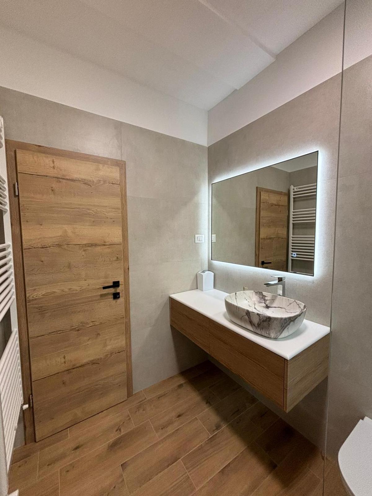 Apartment And Room Marlen 罗维尼村 外观 照片