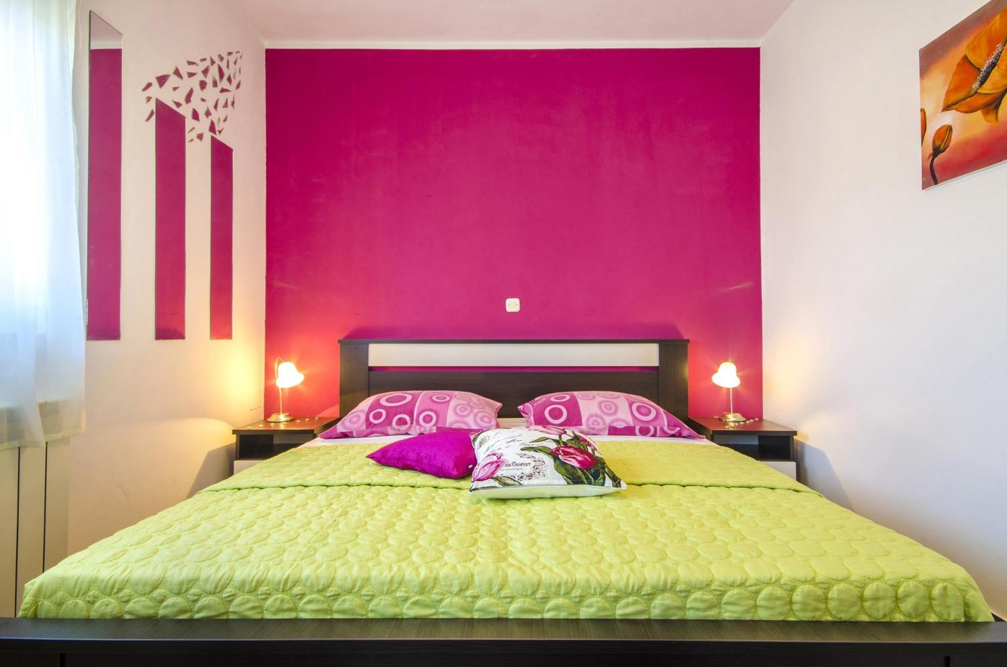 Apartment And Room Marlen 罗维尼村 客房 照片