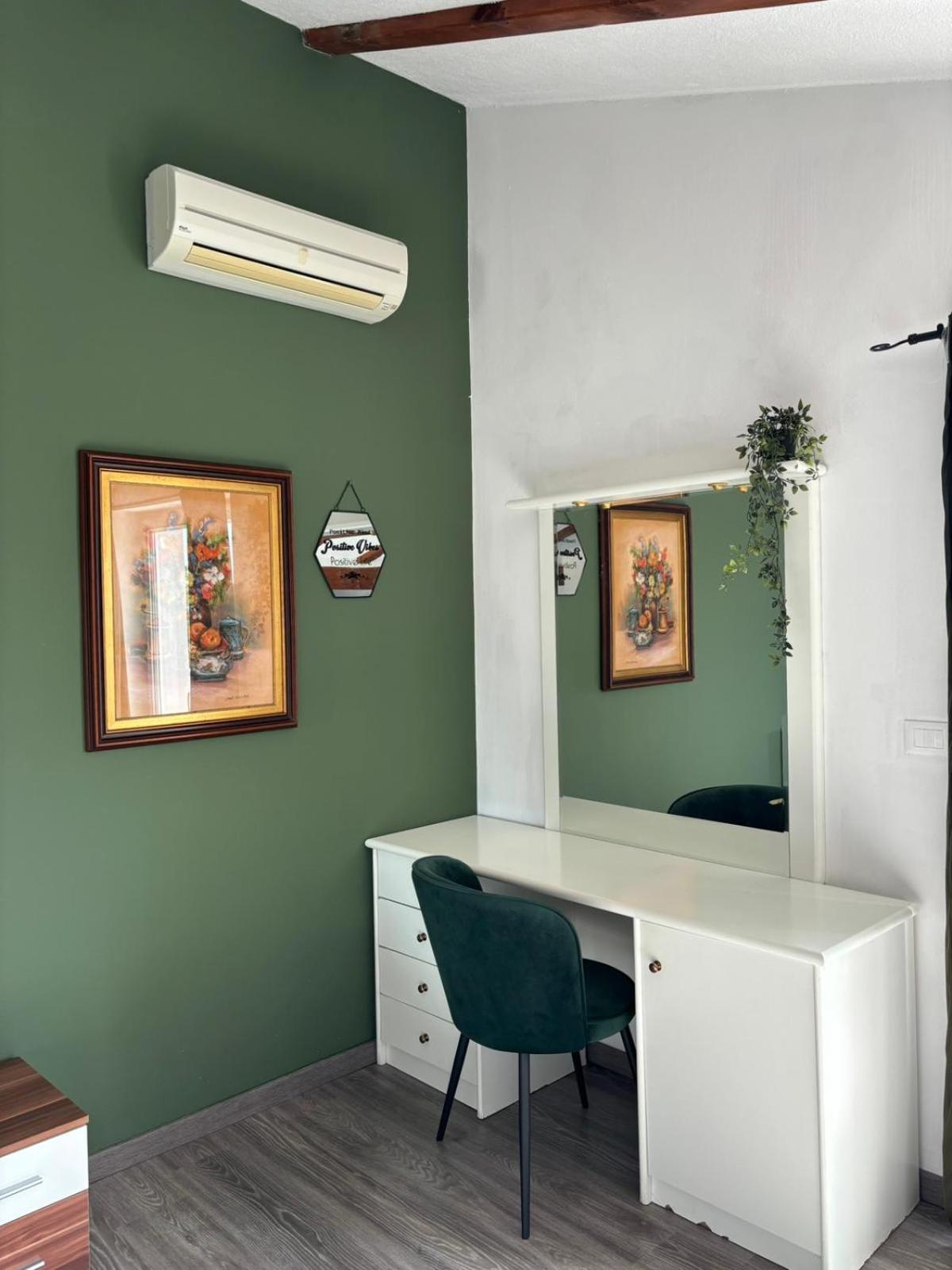 Apartment And Room Marlen 罗维尼村 外观 照片