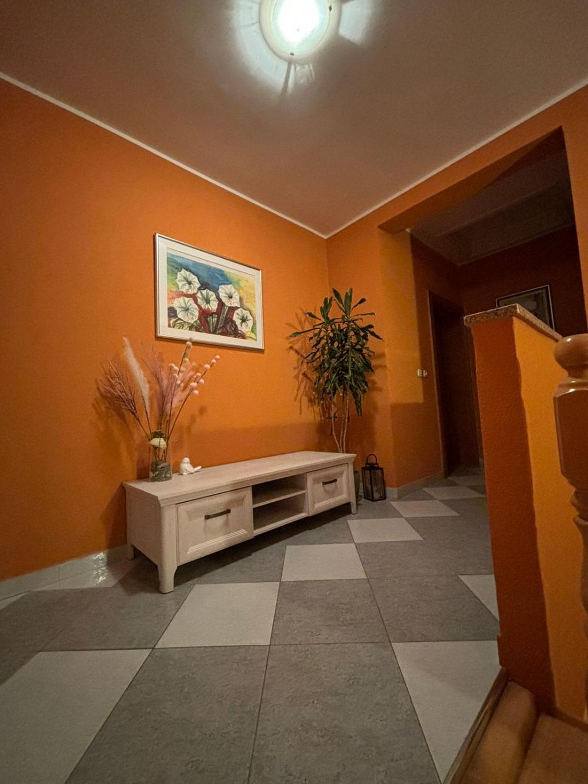 Apartment And Room Marlen 罗维尼村 外观 照片