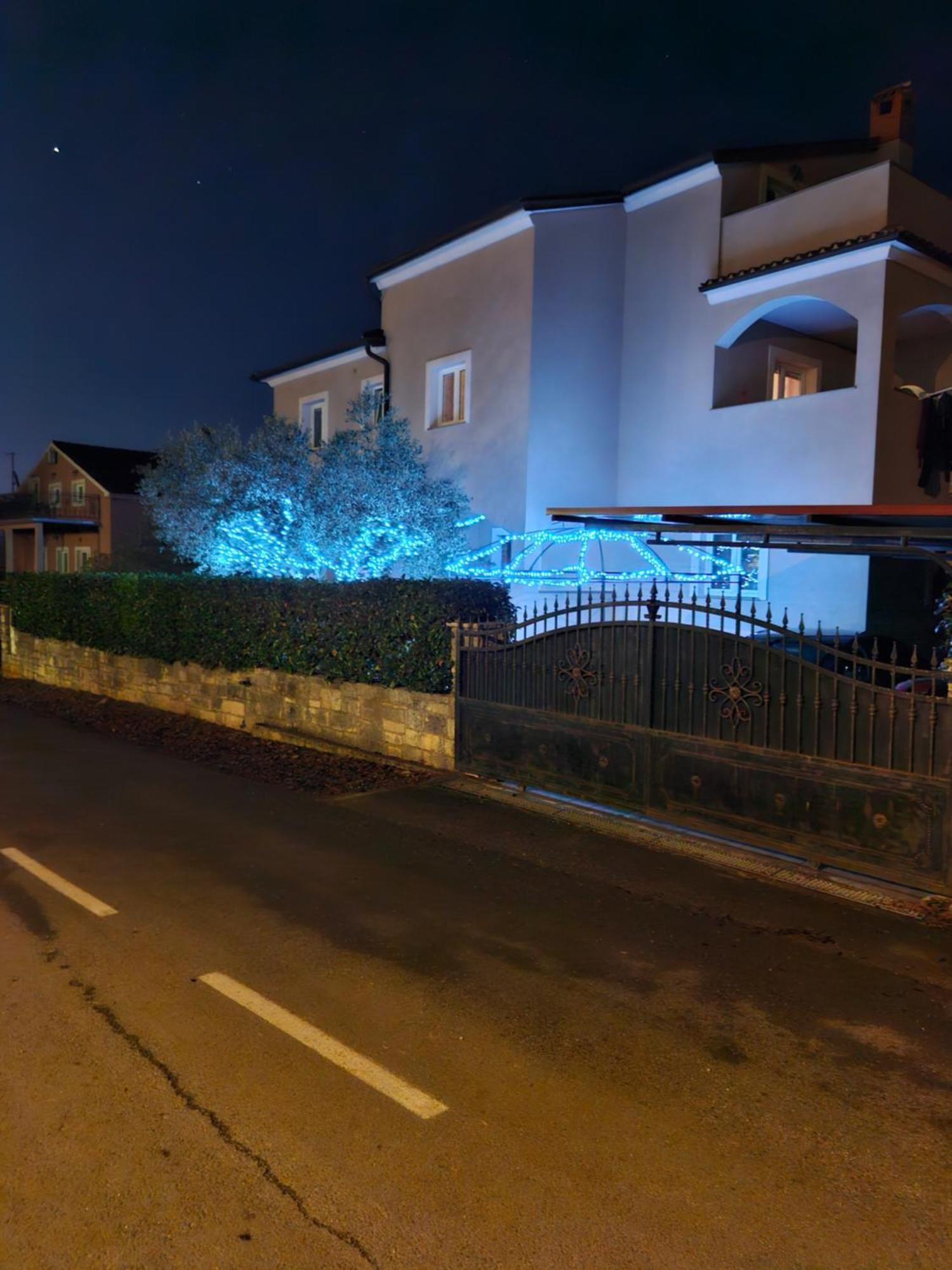 Apartment And Room Marlen 罗维尼村 外观 照片